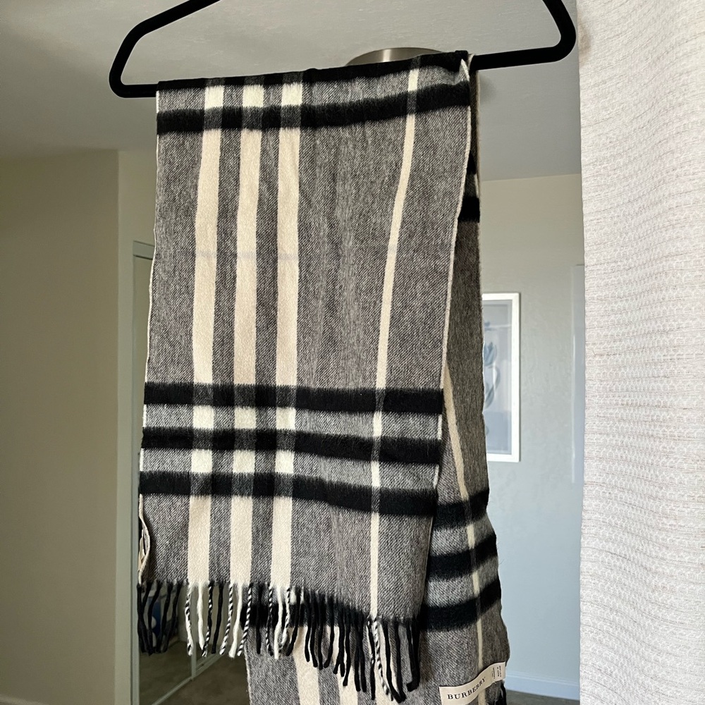 Burberry Black and Cream Checkered Scarf